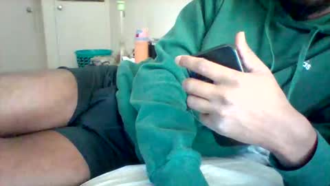 Snapshot of lowkeyme28 chatting on February 4, 2026, 11:42 pm lowkeyme28 online show from February 4, 2026, 11:42 pm