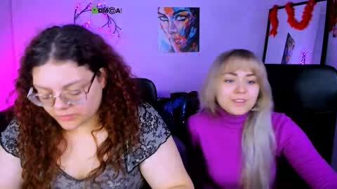 Snapshot of loya_best chatting on November 30, 2025, 10:19 am loya_best online show from November 30, 2025, 10:19 am