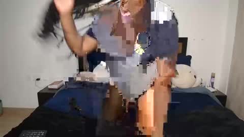 loyalcutie online show from February 17, 2026, 3:19 pm