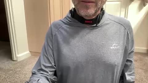 lqi online show from October 7, 2025, 10:18 pm