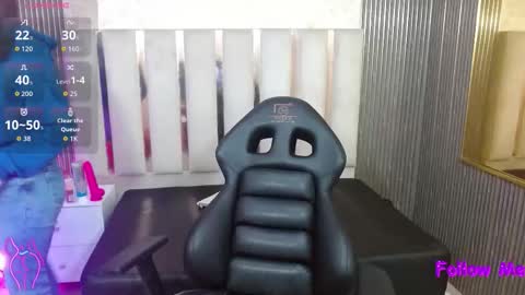 LUAR  online show from January 15, 2026, 11:48 am