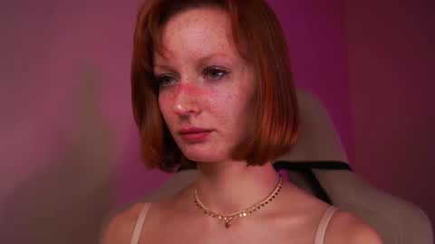 Luba online show from November 21, 2025, 6:50 pm