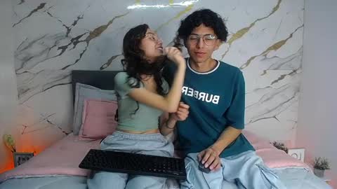 Snapshot of lubli_thodez chatting on April 24, 2026, 1:35 pm lubli_thodez online show from April 24, 2026, 1:35 pm