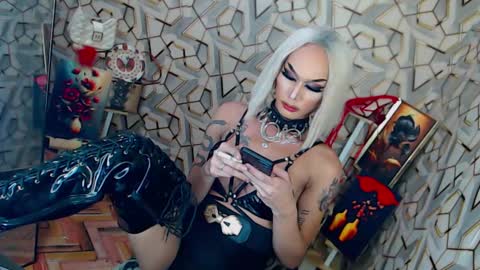 Snapshot of lubottarrah chatting on March 2, 2025, 9:32 pm DEMONYETA LA TARRAH online show from March 2, 2025, 9:32 pm