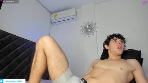 Luca Ferrer online show from February 14, 2025, 4:26 am