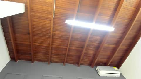 luca_morettii online show from December 14, 2025, 1:05 pm