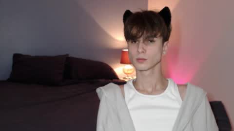 lucacharm online show from January 14, 2025, 1:47 am