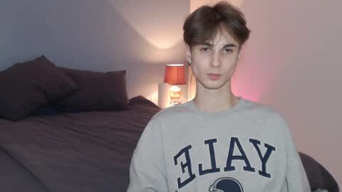 lucacharm online show from January 16, 2025, 2:41 am