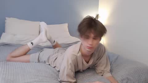 lucacharm online show from March 4, 2025, 7:19 am