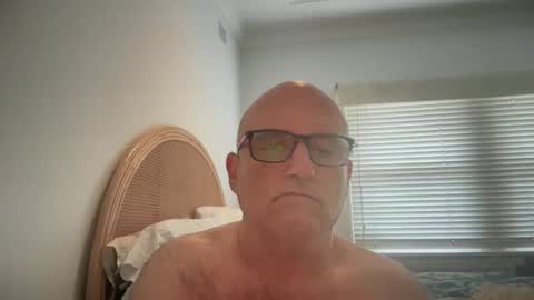 Snapshot of lucas10004 chatting on January 7, 2025, 4:08 am lucas10004 online show from January 7, 2025, 4:08 am