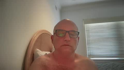 Snapshot of lucas10004 chatting on January 25, 2025, 2:37 am lucas10004 online show from January 25, 2025, 2:37 am