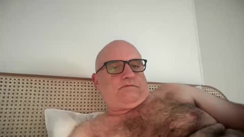 Snapshot of lucas10004 chatting on October 6, 2025, 5:38 am lucas10004 online show from October 6, 2025, 5:38 am