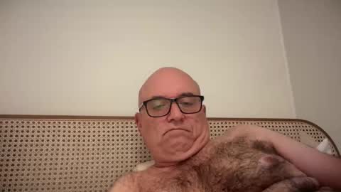 Snapshot of lucas10004 chatting on October 20, 2025, 12:05 pm lucas10004 online show from October 20, 2025, 12:05 pm