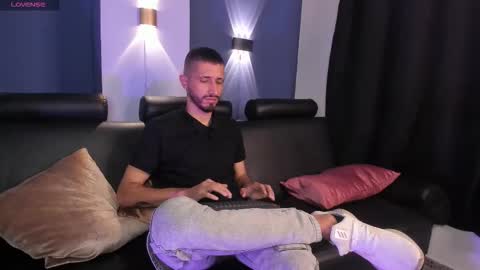 Snapshot of lucas4me chatting on February 5, 2026, 4:50 am Lucas online show from February 5, 2026, 4:50 am