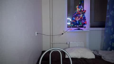 Lucas Gill online show from December 19, 2024, 10:32 pm