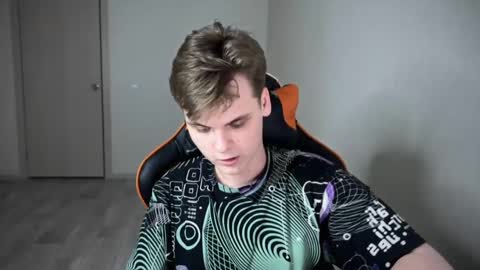 Lucas Gill online show from December 26, 2024, 4:58 pm