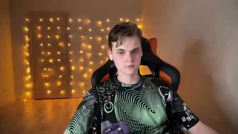 Lucas Gill online show from January 17, 2025, 7:27 pm