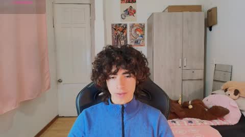 lucas_xo online show from March 9, 2026, 12:58 am