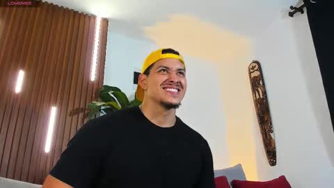 LUCA SANTOS online show from March 24, 2026, 4:06 am