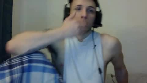 lucasbacon13 online show from December 3, 2024, 12:02 am