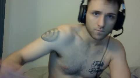 lucasbacon13 online show from December 5, 2024, 11:16 am