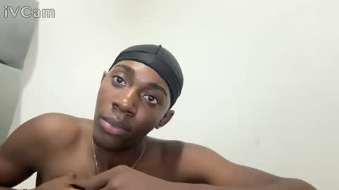 lucasdonatelli online show from March 3, 2026, 5:13 am