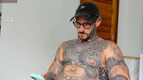 lucasexclusive online show from September 27, 2025, 6:07 am