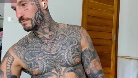 lucasexclusive online show from October 5, 2025, 6:34 am