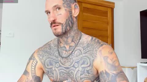 lucasexclusive online show from October 17, 2025, 7:11 am