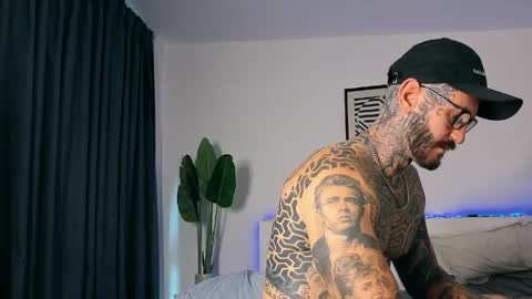 lucasexclusive online show from May 19, 2026, 5:25 am