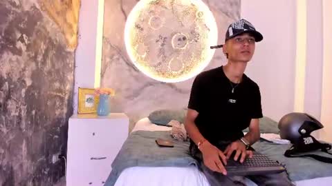 Snapshot of lucasjhonson_ chatting on July 2, 2026, 6:08 am Lucas online show from July 2, 2026, 6:08 am