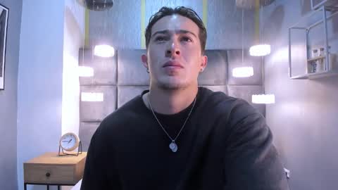 luccagrey online show from November 8, 2025, 12:16 pm