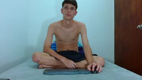 Snapshot of luchocole chatting on July 19, 2026, 12:47 am LUCHO HOT online show from July 19, 2026, 12:47 am