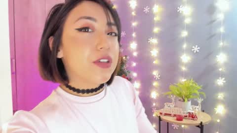 Snapshot of luci_fer15 chatting on December 13, 2024, 1:26 am Luci y Fer online show from December 13, 2024, 1:26 am