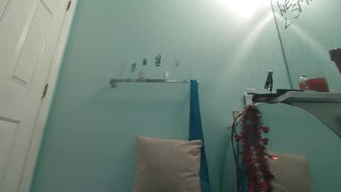 Luci Layne online show from March 4, 2025, 7:32 pm