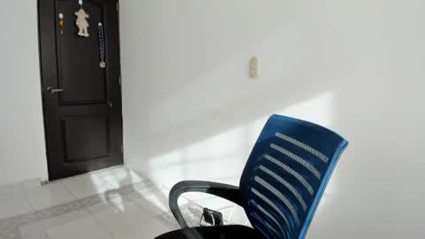 Snapshot of lucia_fuster chatting on June 13, 2026, 9:24 pm Lucia online show from June 13, 2026, 9:24 pm