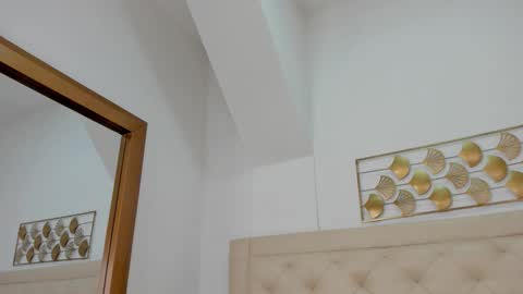 lucia_lorenz online show from January 8, 2026, 11:34 am