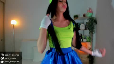 Lu   Intagramsandy fireeyes online show from October 29, 2025, 10:55 pm