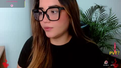 Snapshot of lucia_star_ chatting on May 30, 2026, 6:27 pm lucia star online show from May 30, 2026, 6:27 pm