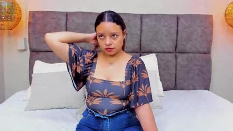 Snapshot of lucia_watson_ chatting on September 19, 2025, 12:06 pm LUCIA online show from September 19, 2025, 12:06 pm