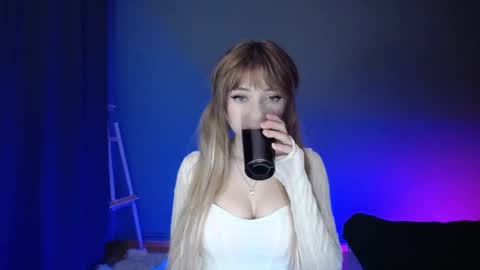 Lucy online show from March 11, 2025, 7:25 pm