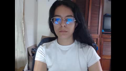 Snapshot of luciana_louiex chatting on December 22, 2024, 6:37 pm Madelyne online show from December 22, 2024, 6:37 pm