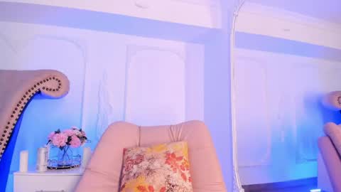 Snapshot of luciana_roa chatting on April 22, 2026, 8:32 pm Luciana online show from April 22, 2026, 8:32 pm