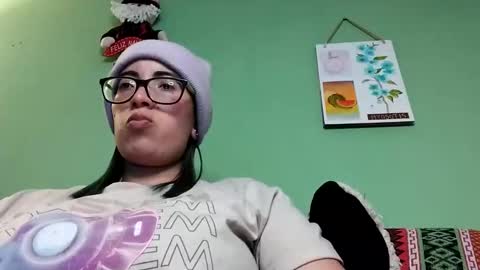 Dani 3 online show from February 18, 2025, 7:09 pm