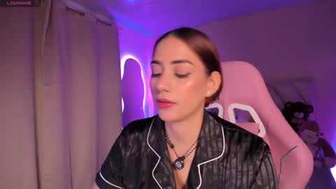 Snapshot of lucianacarter chatting on July 9, 2026, 9:46 am online show from July 9, 2026, 9:46 am