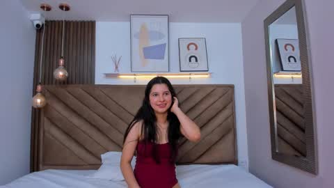 Snapshot of lucianasmith_ chatting on February 28, 2025, 9:01 pm Luci online show from February 28, 2025, 9:01 pm