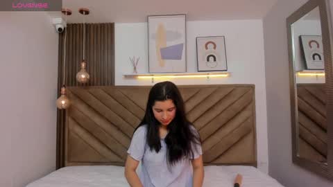 Snapshot of lucianasmith_ chatting on March 3, 2025, 12:05 pm Luci online show from March 3, 2025, 12:05 pm