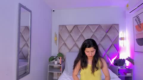 Snapshot of lucianasmith_ chatting on March 12, 2025, 2:12 pm Luci online show from March 12, 2025, 2:12 pm