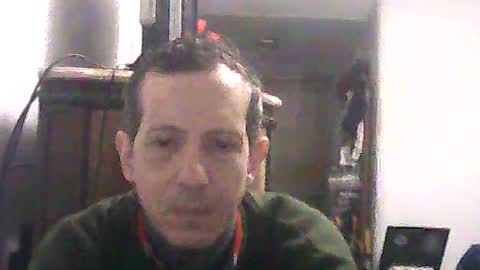 Snapshot of lucianoaxel chatting on June 15, 2026, 2:58 am Luciano online show from June 15, 2026, 2:58 am