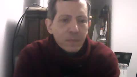 Snapshot of lucianoaxel chatting on July 6, 2026, 1:46 am Luciano online show from July 6, 2026, 1:46 am